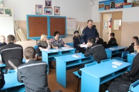 Елена Рогова  совместно с  представителями ОНК и  молодежным центром посетила  ИК-8