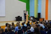 Уполномоченный провела встречу для учащихся школы в Спутнике