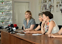 Елена  Рогова  приняла участие в  пресс-брифинге по вопросам обеспечения безопасности детей на время летних каникул